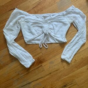 Storia White Long-Sleeved Cinched Crop Top